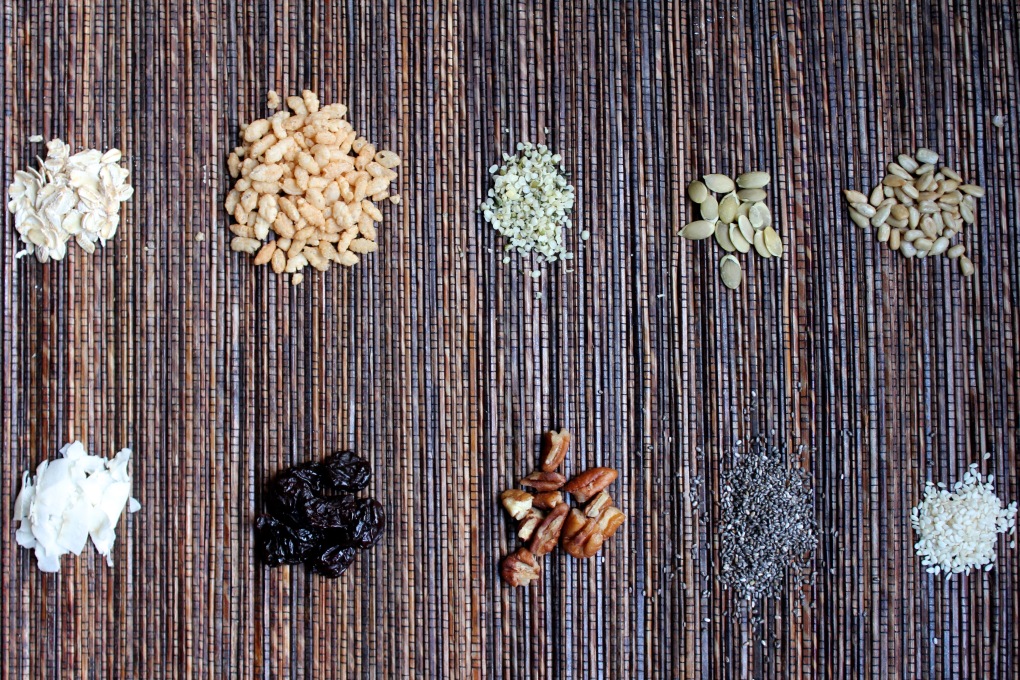 The Kitchen Beet - Seedy Granola Bar Ingredients